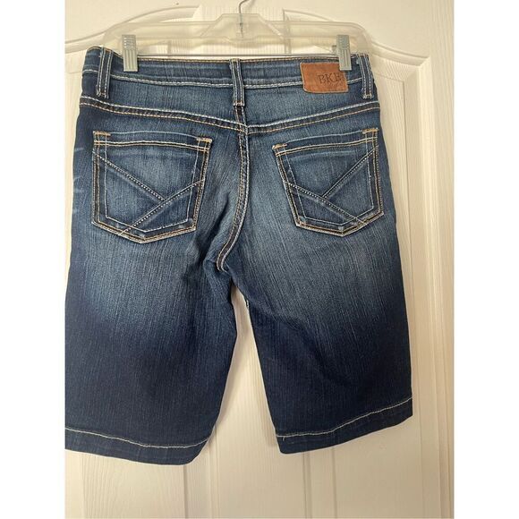 n  - Picture 11 of 11